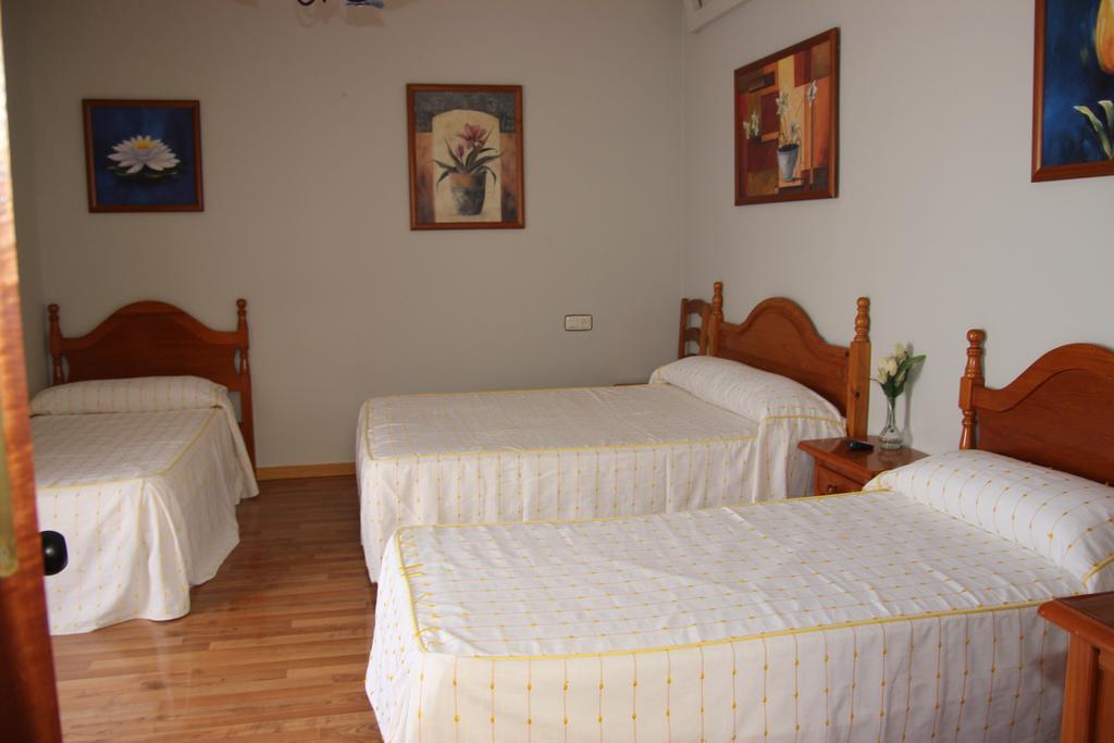 شيبيونا Hostal Cristina المظهر الخارجي الصورة