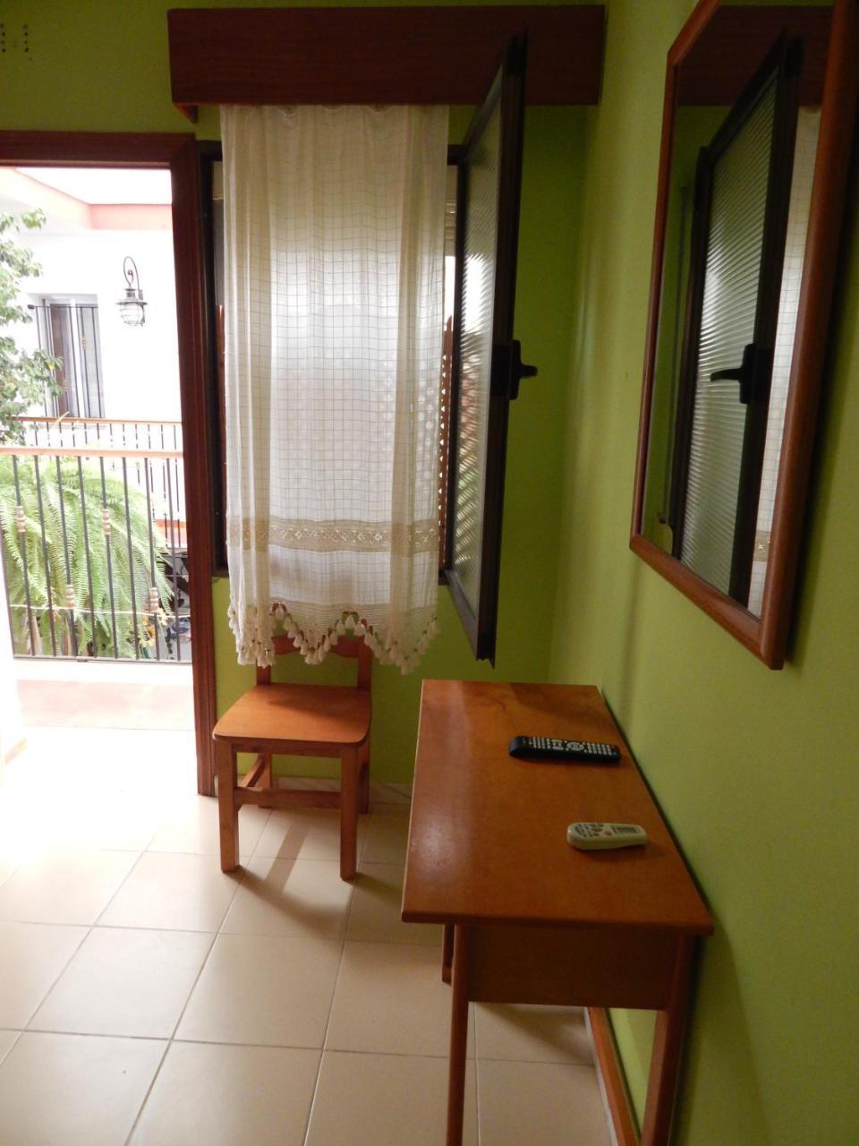 شيبيونا Hostal Cristina المظهر الخارجي الصورة